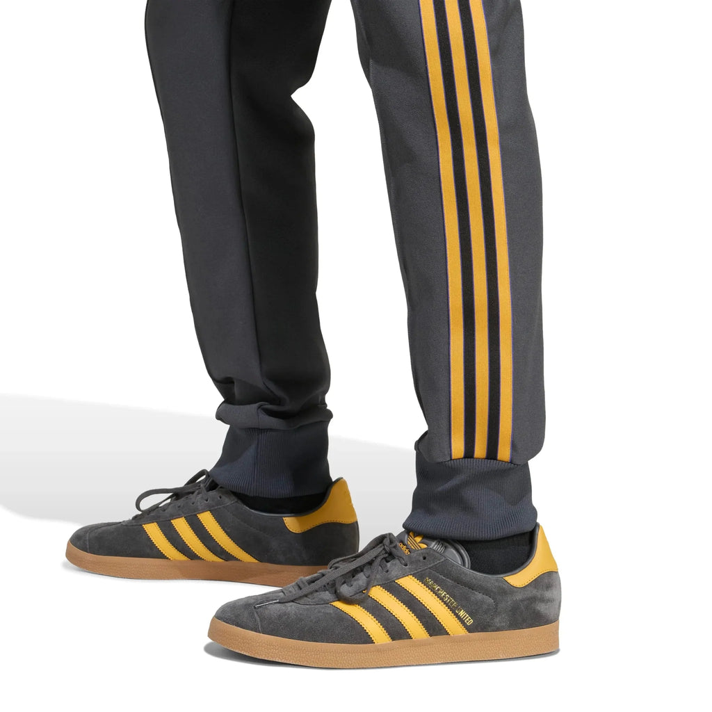 adidas 2025-26 Manchester United Men's Icon Track Pants