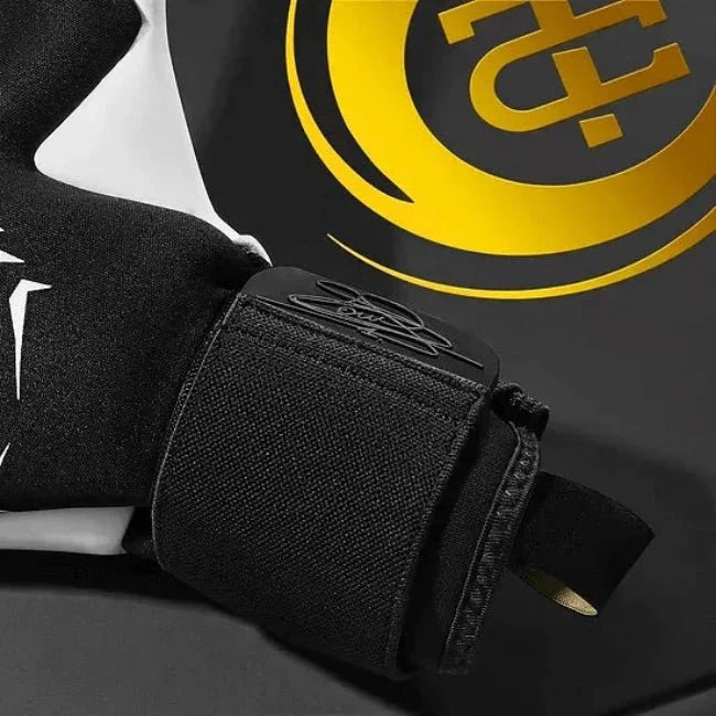 Elite Sport Thibault Courtois 685 Limited Edition Goalkeeper Glove