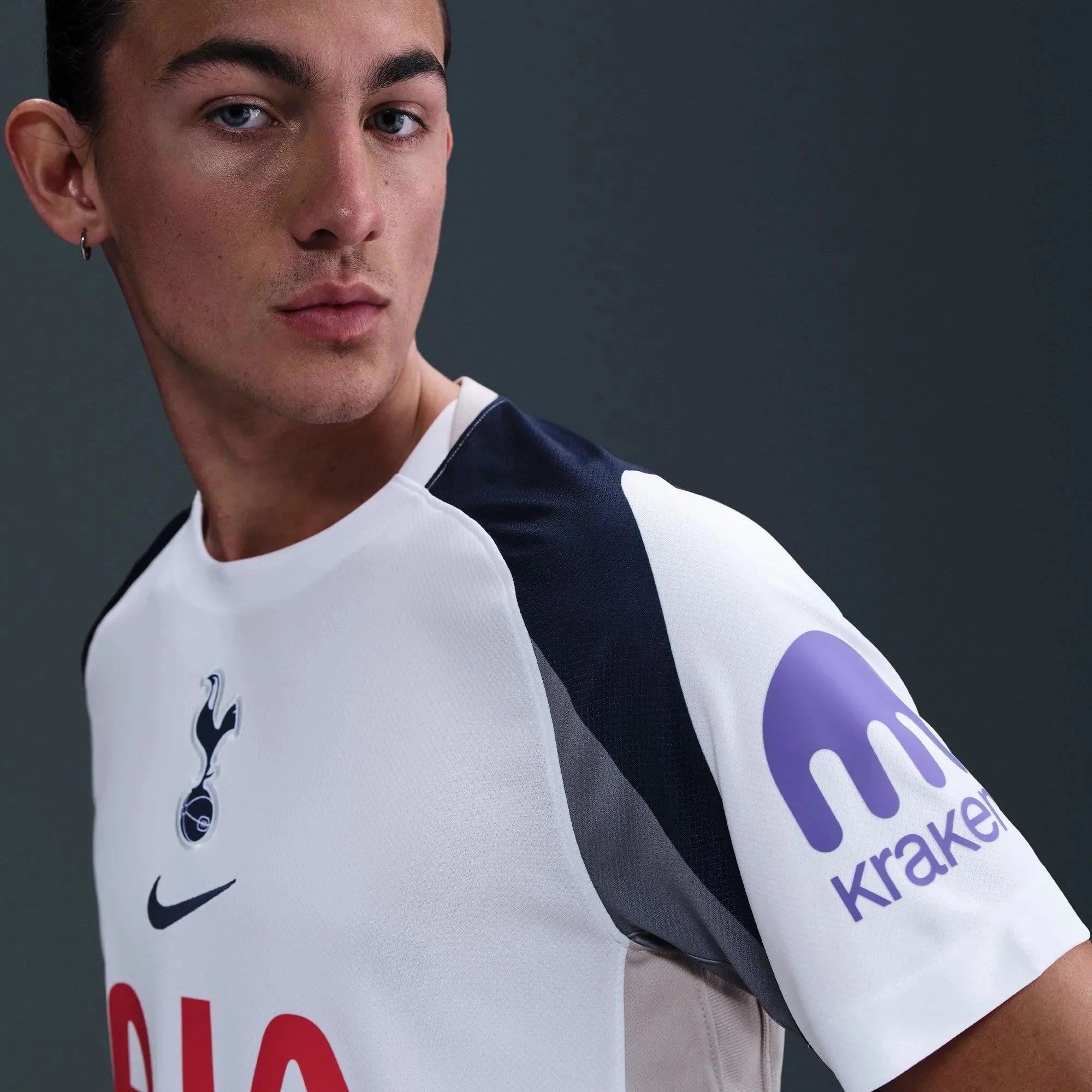 Nike 2025-26 Tottenham Men's Stadium Home Soccer Jersey
