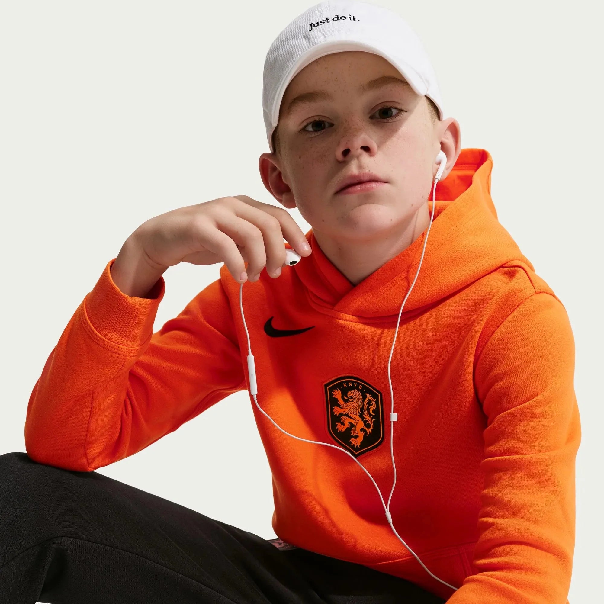 Nike 2026 Netherlands Youth Club Pullover Hoodie