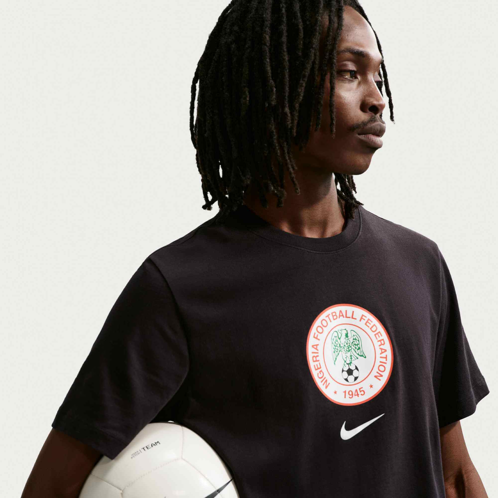 Nike 2026 Nigeria Men's Crest Tee