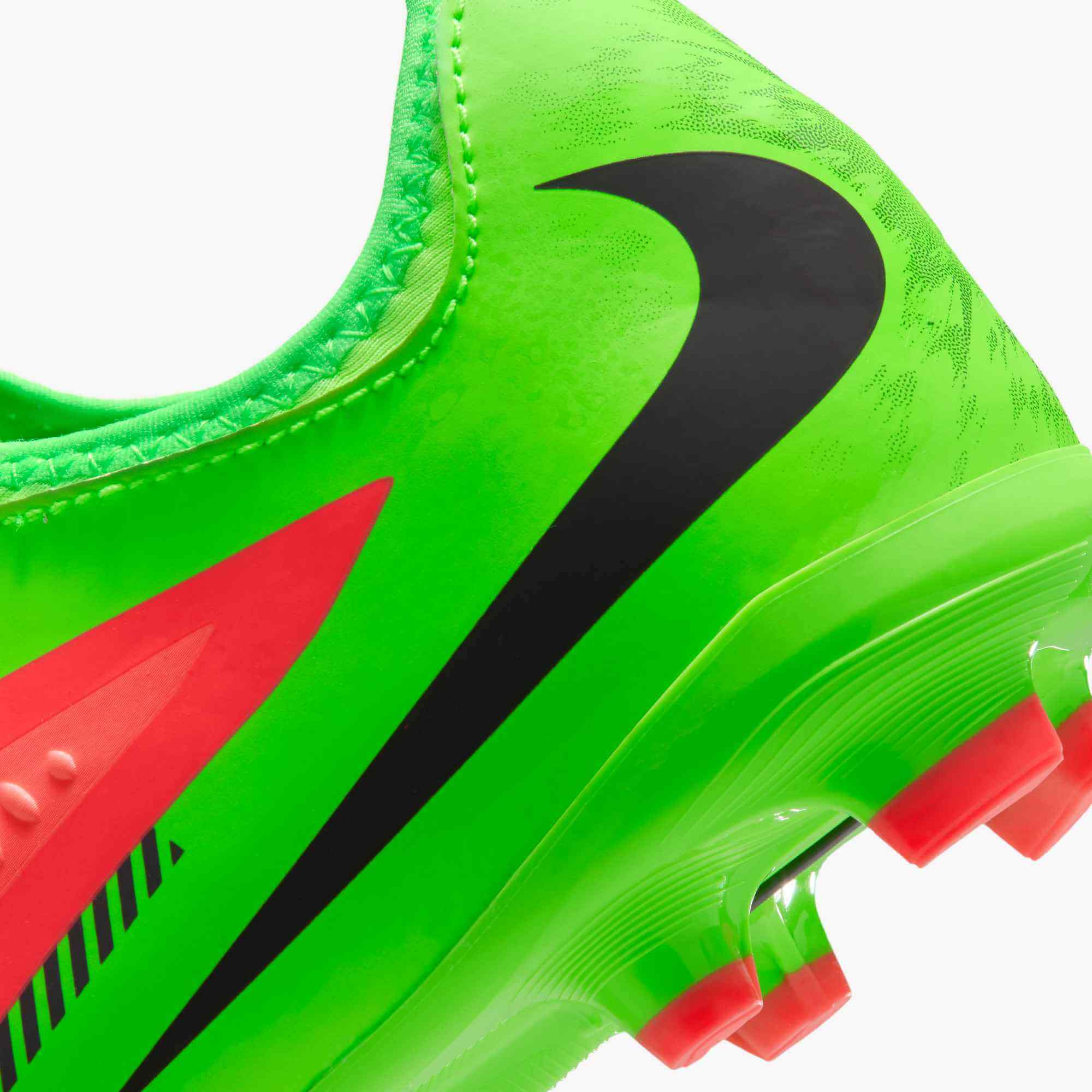 Nike Junior Phantom 6 Low Academy Firm/Multi Ground Soccer Cleats - Haaland PE (SU26)