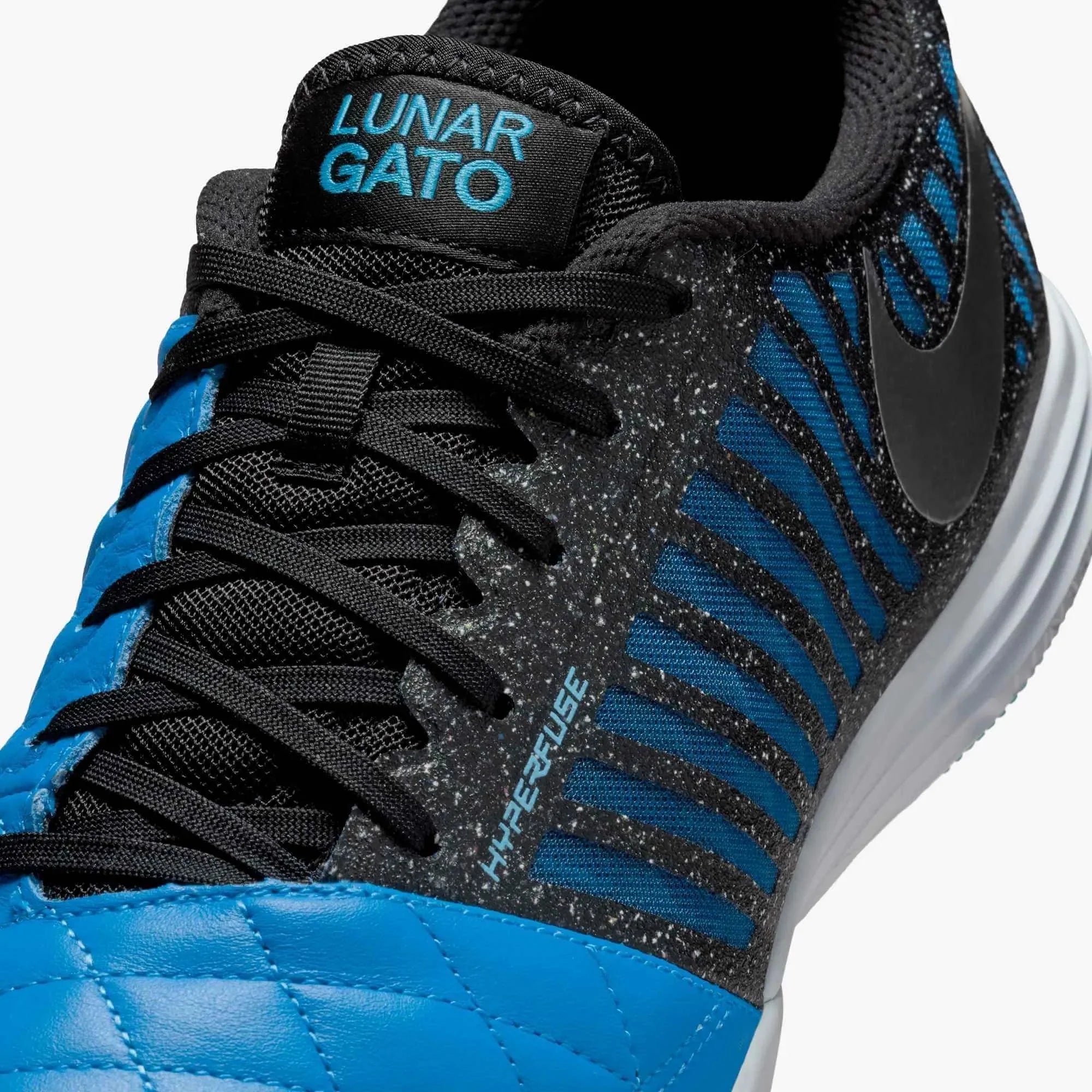 Nike Lunargato II Indoor Soccer Shoes (HO25)