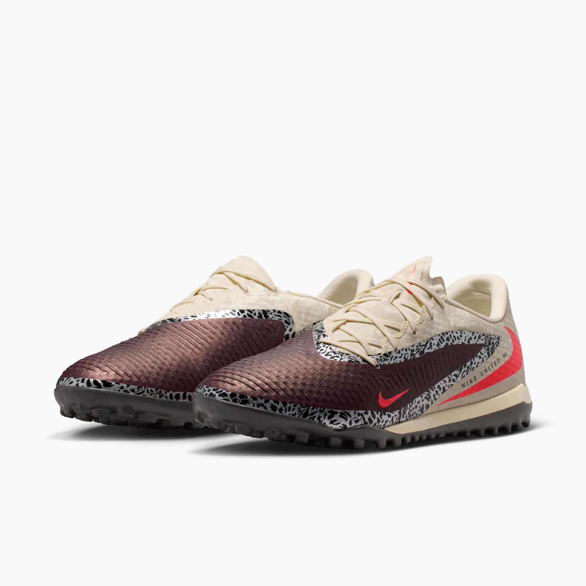Nike Phantom 6 Low Academy NU3 Turf Soccer Shoes - United NU3 Pack (SU26)