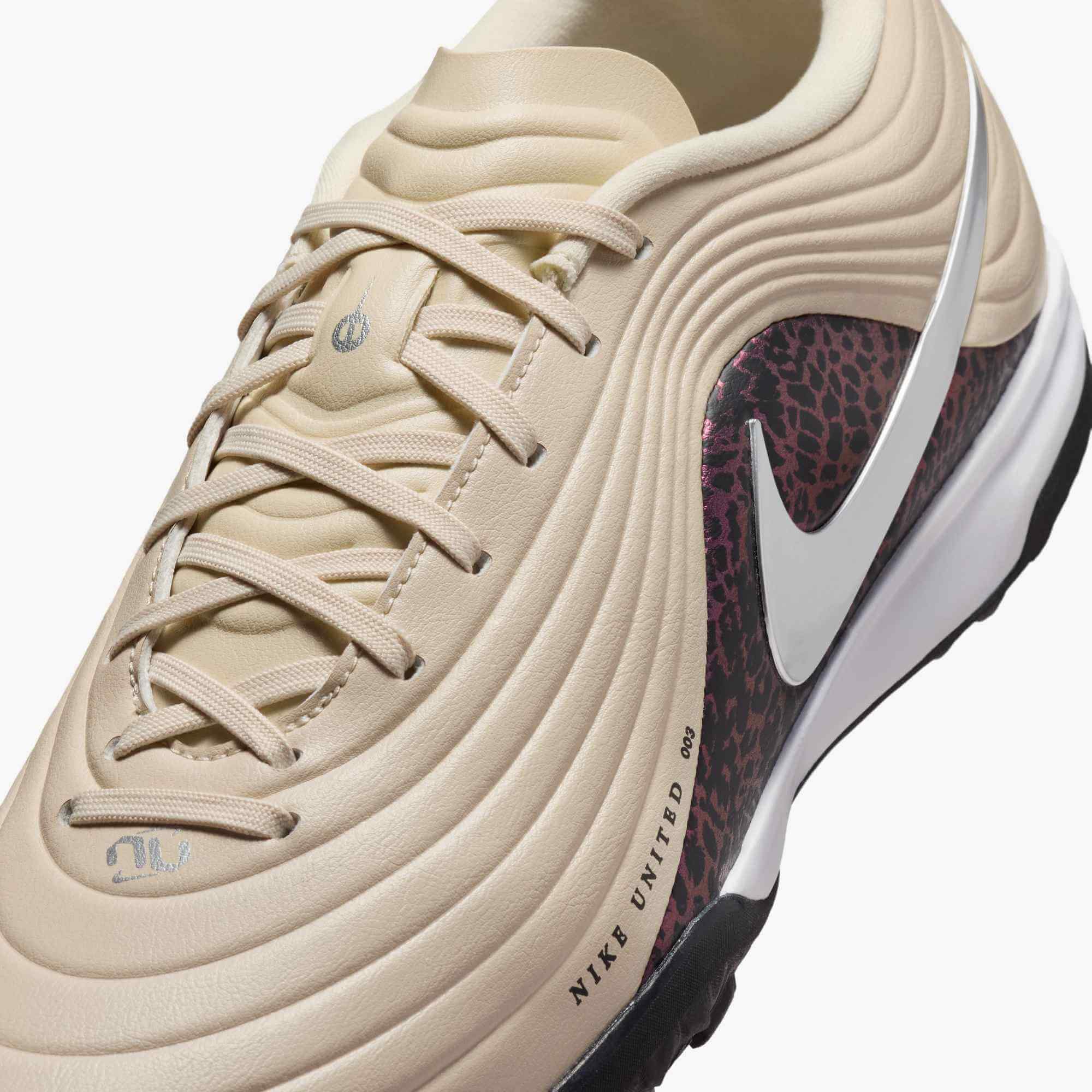 Nike Tiempo Maestro Academy NU3 Turf Soccer Shoes - United NU3 Pack (SU26)