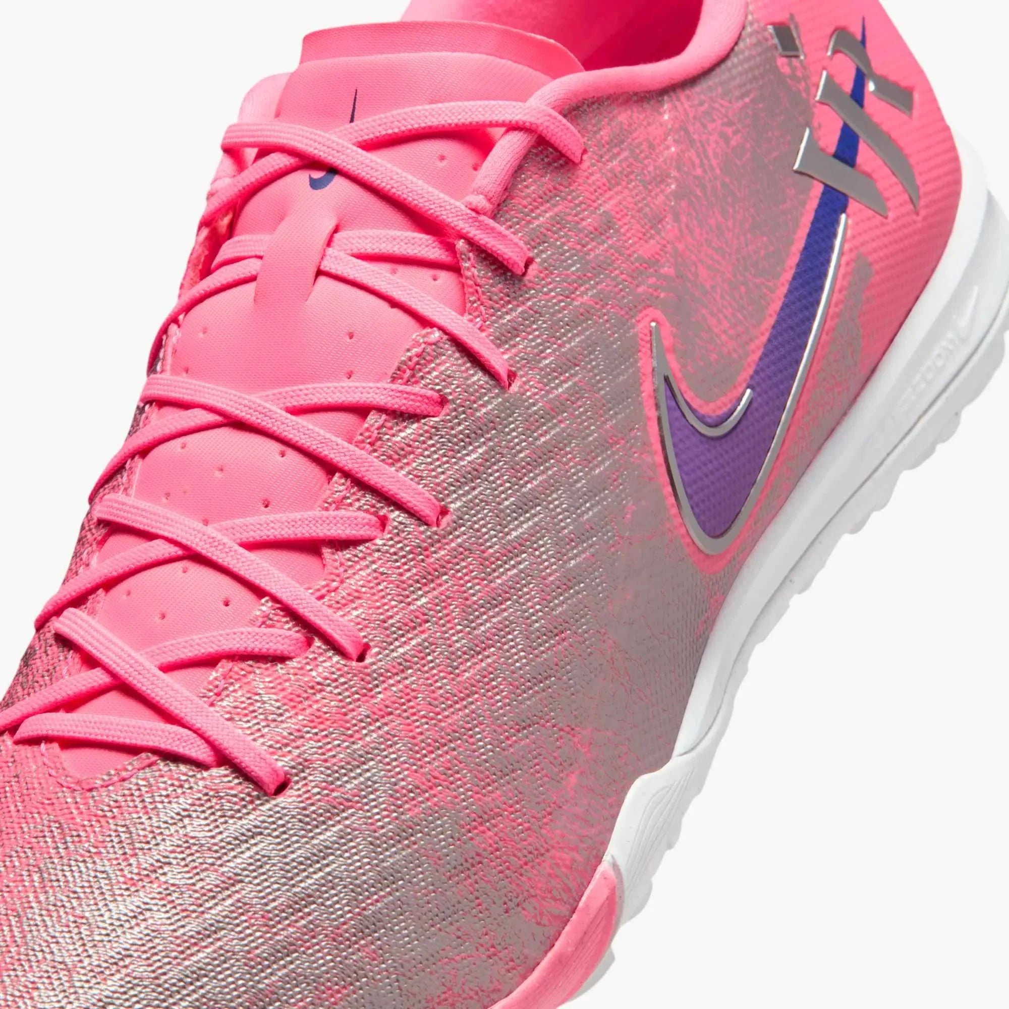 Nike Zoom Vapor 16 Academy Turf Soccer Shoes - Vini Jr. Player Edition (SP26)