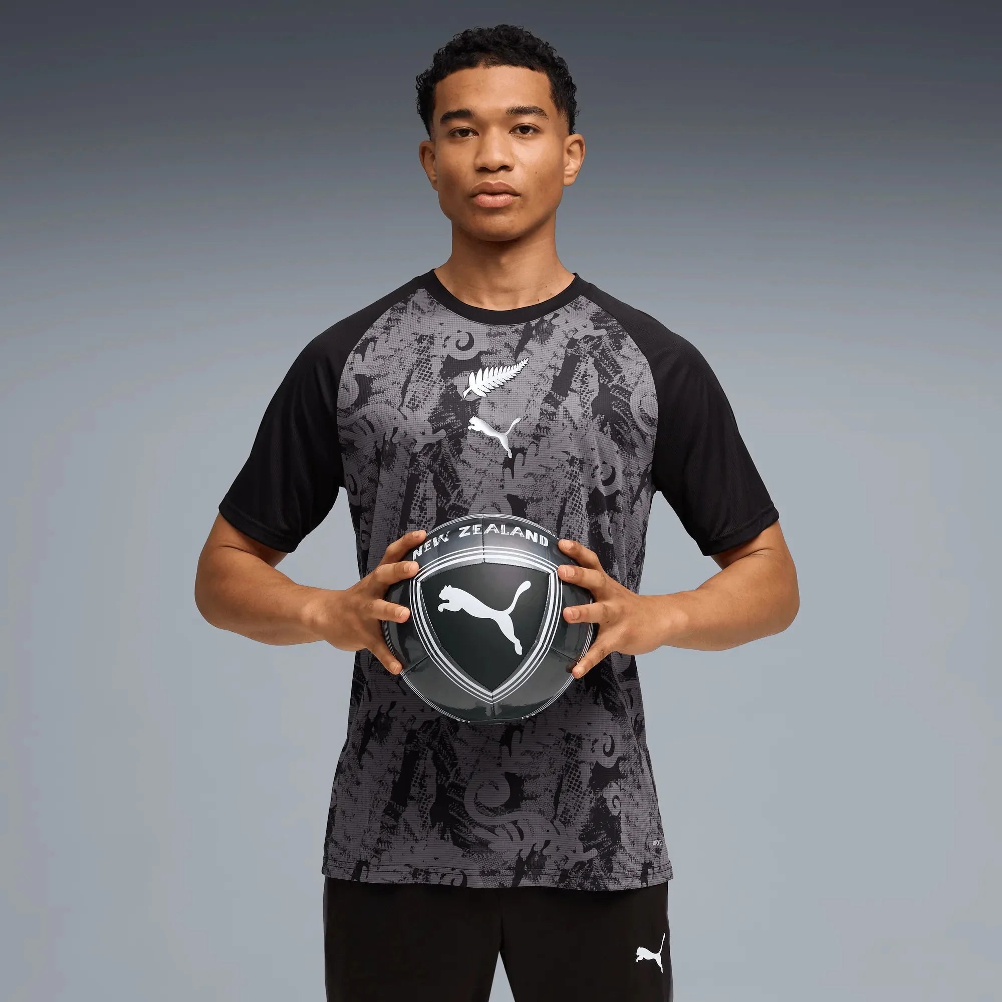 Puma 2026 New Zealand Men's Pre-Match Soccer Jersey