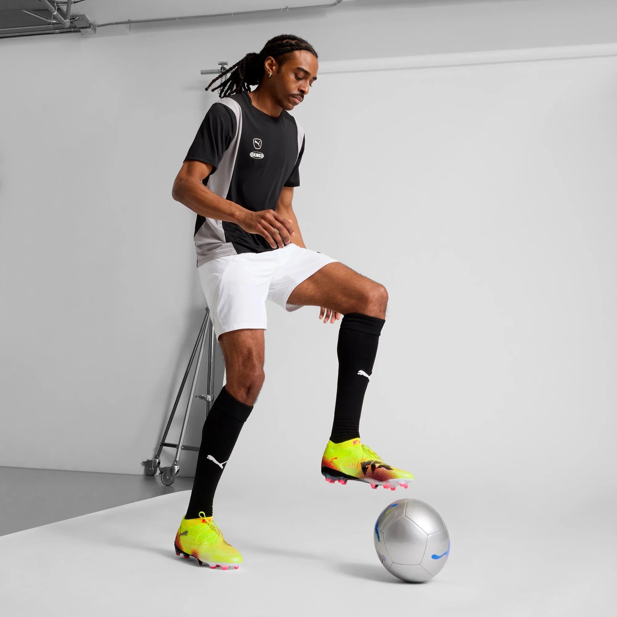 Puma Future 8 Ultimate Low Firm Ground Soccer Cleats - Audacity Pack (SP25)