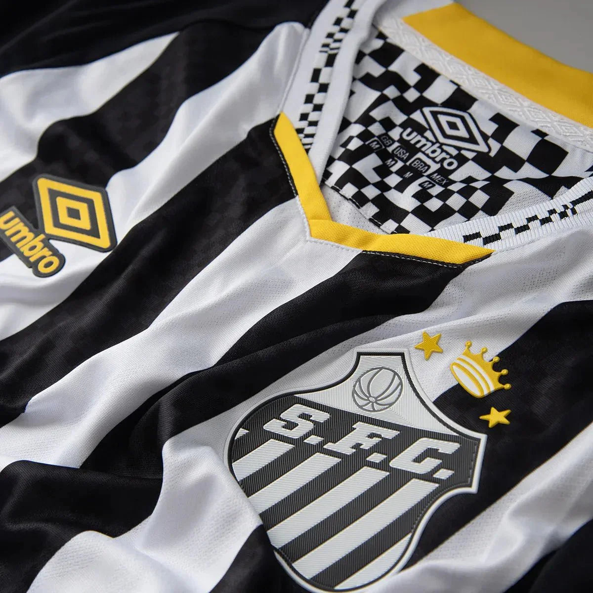 Umbro 2025-26 Santos Men's Stadium Away Soccer Jersey